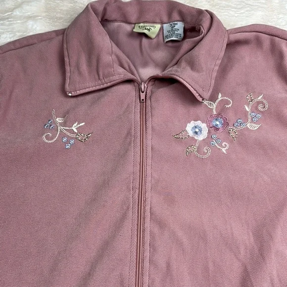 Essentials Dusty Rose Blazer With Flower Embroidery - Picture 4 of 12